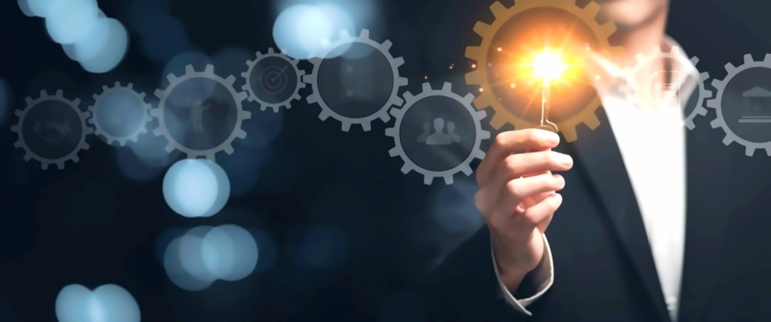 Uzaktan eğitim ortamında çalışan bir öğrenci